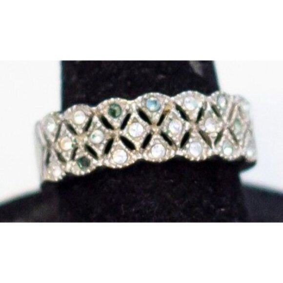 Size 7, Vintage Lovely Checkered Rhinestones Silver Tone Ring by Avon - A26 - Picture 2 of 4